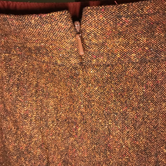 Club Monaco wool blend tweed skirt with ruffle hem - Picture 3 of 4